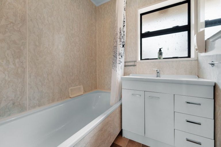 Photo of property in 16 Cairnmuir Crescent, Cromwell, 9310