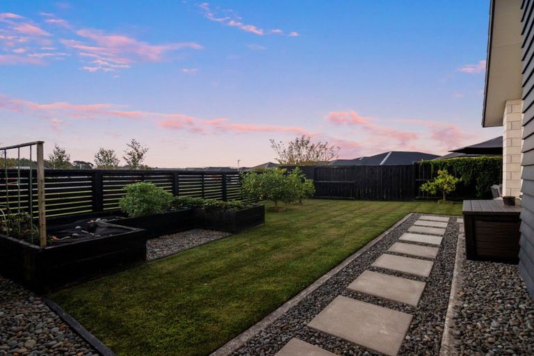 Photo of property in 65 Puhirake Crescent, Pyes Pa, Tauranga, 3112