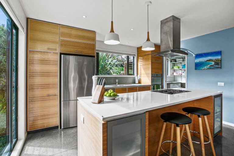 Photo of property in 64a Mcfarlane Street, Oakura, 4314