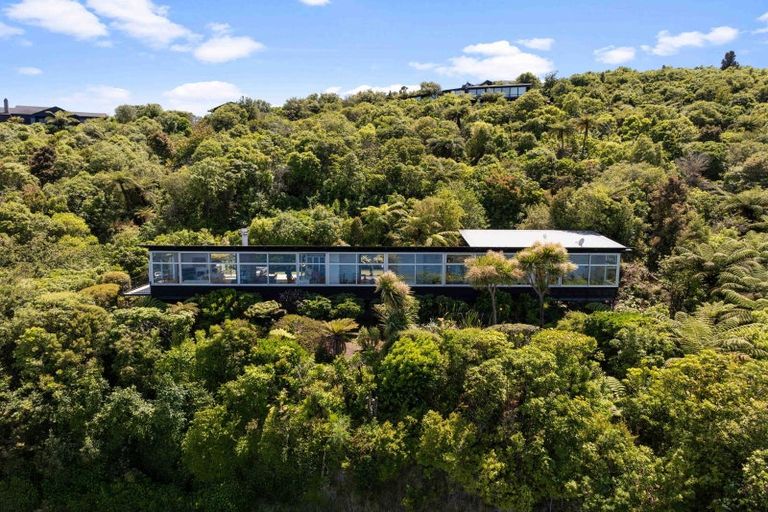 Photo of property in 43 Whakamoenga Point, Acacia Bay, Taupo, 3385