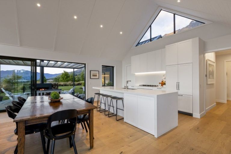 Photo of property in 1 Chimney Lane, Jacks Point, Queenstown, 9371