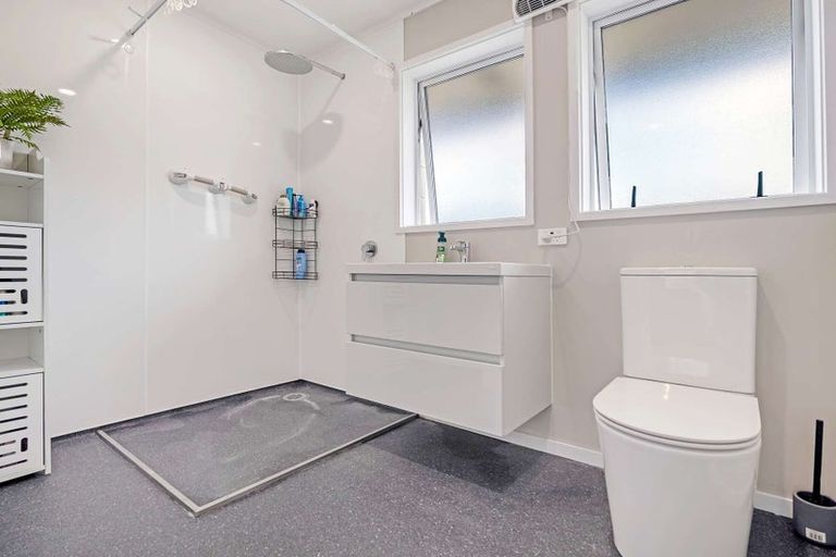 Photo of property in 3 Totara Street, Waiuku, 2123