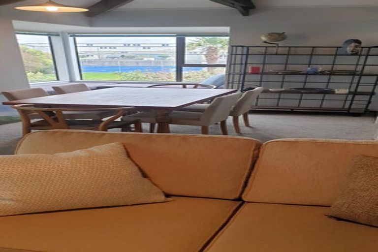 Photo of property in 2/412 Trafalgar Street, Nelson South, Nelson, 7010