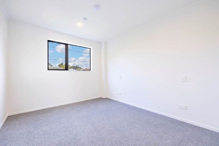 Photo of property in 105/50 Clay Works Lane, New Lynn, 0600