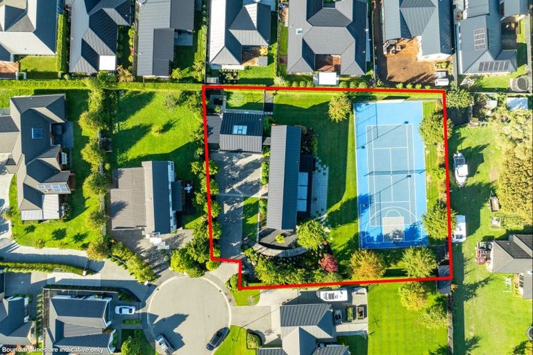 Photo of property in 18 Quarters Place, Halswell, Christchurch, 8025