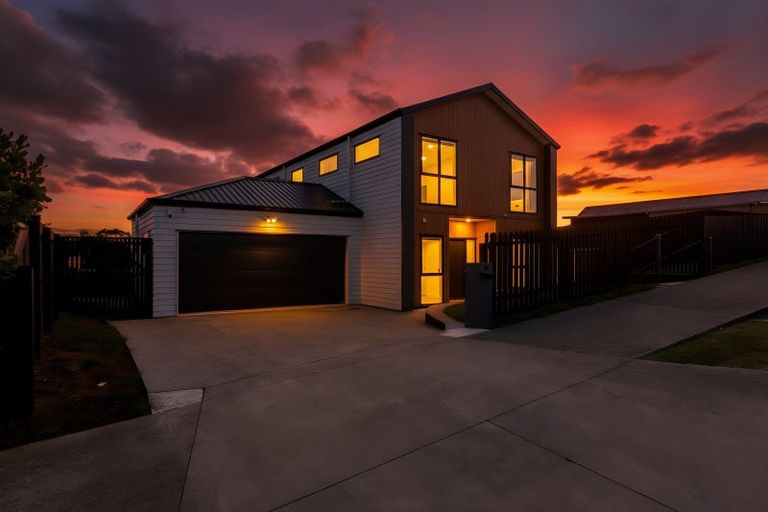 Photo of property in 16 Otohikawa Avenue, Glenbrook, Waiuku, 2681