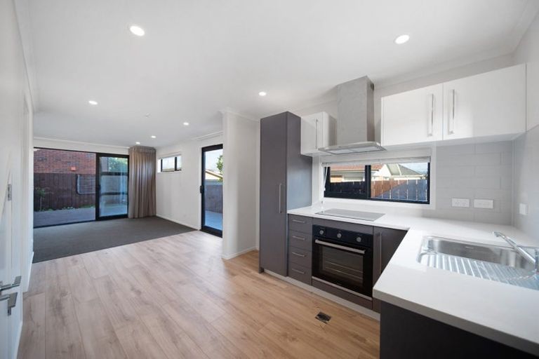 Photo of property in 5 Settlement Road, Papakura, 2110