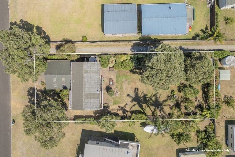 Photo of property in 54 Oyster Drive, Cooks Beach, Whitianga, 3591
