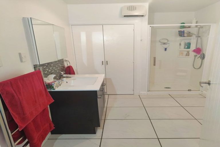 Photo of property in 22 Leicester Street, Picton, 7220