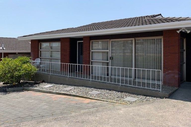 Photo of property in 2/131 Union Road, Howick, Auckland, 2014