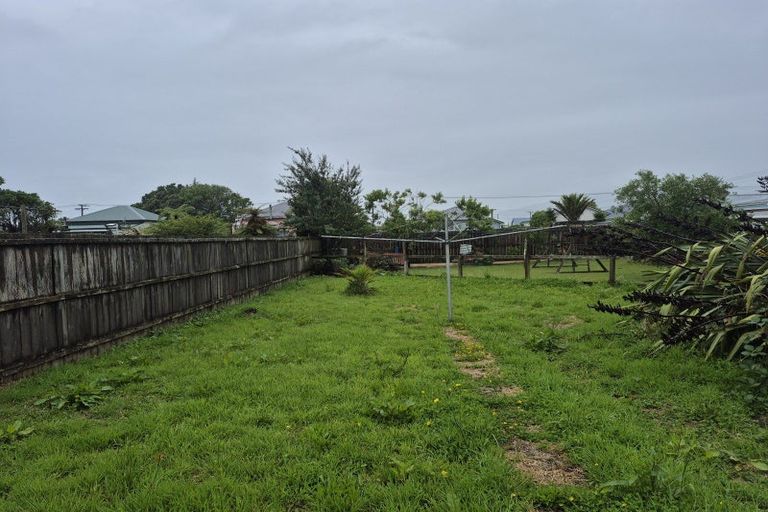 Photo of property in 43 Peel Street, Westport, 7825