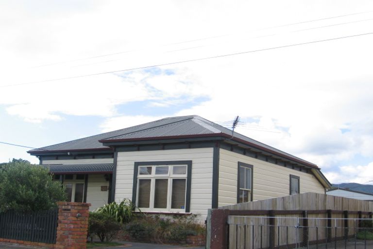 Photo of property in 10 Bay Street, Petone, Lower Hutt, 5012