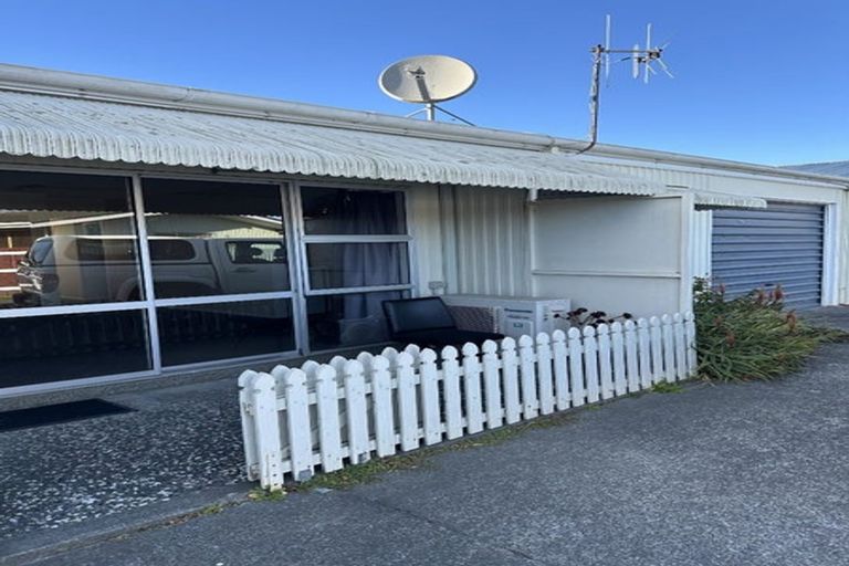 Photo of property in 2/11 Hereford Place, Tamatea, Napier, 4112