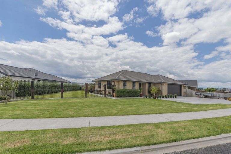 Photo of property in 20 Costello Drive, Ngatea, 3503