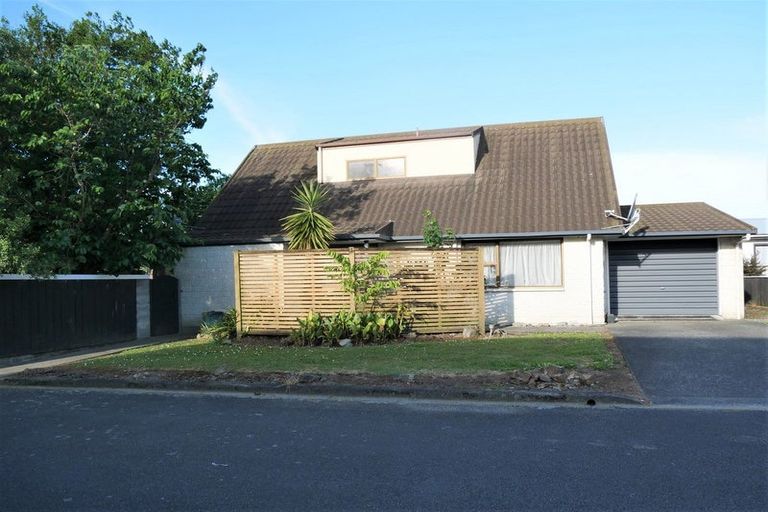 Photo of property in 10 Charisma Court, Kelvin Grove, Palmerston North, 4414