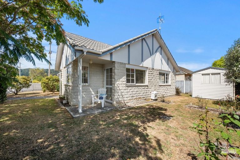 Photo of property in 8 Fraser Crescent, Elderslea, Upper Hutt, 5018
