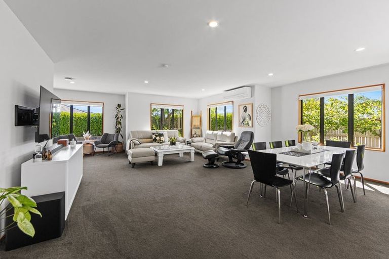 Photo of property in 20 Penruddock Rise, Westmorland, Christchurch, 8025