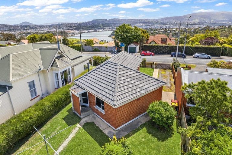 Photo of property in 84 Highcliff Road, Andersons Bay, Dunedin, 9013