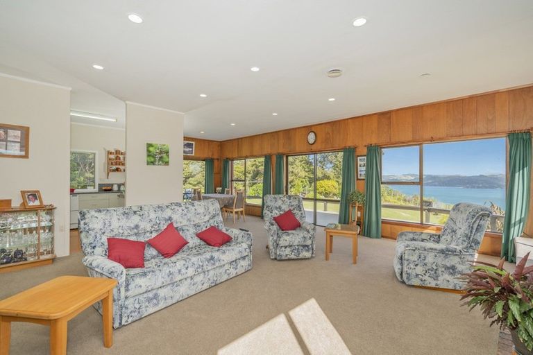 Photo of property in 2a Pohutukawa Grove, Whitianga, 3510