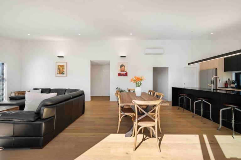 Photo of property in 6 Moonstone Street, Albert Town, 9305