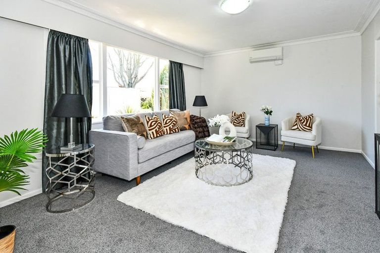Photo of property in 2/10 Mahon Place, Papatoetoe, Auckland, 2025