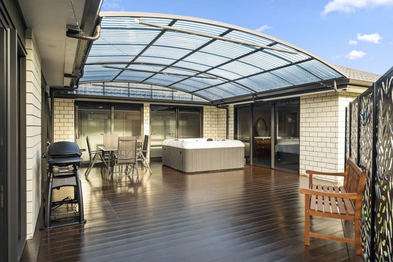 Photo of property in 14 Hamon Place, Pukehangi, Rotorua, 3015