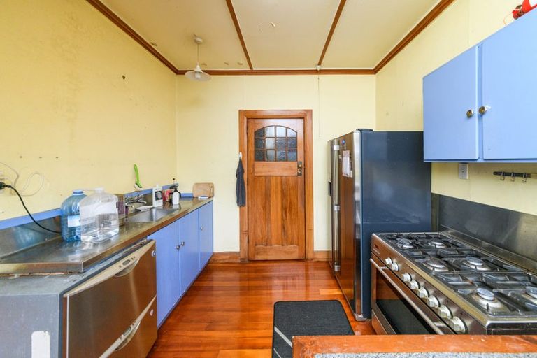 Photo of property in 348 College Street, West End, Palmerston North, 4410