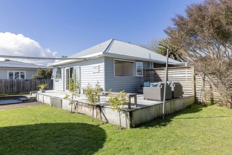 Photo of property in 23 Kaipara Portage Road, Riverhead, 0820