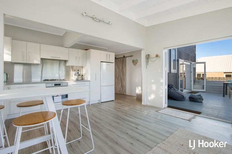 Photo of property in 4 Hereford Place, Waihi Beach, 3611