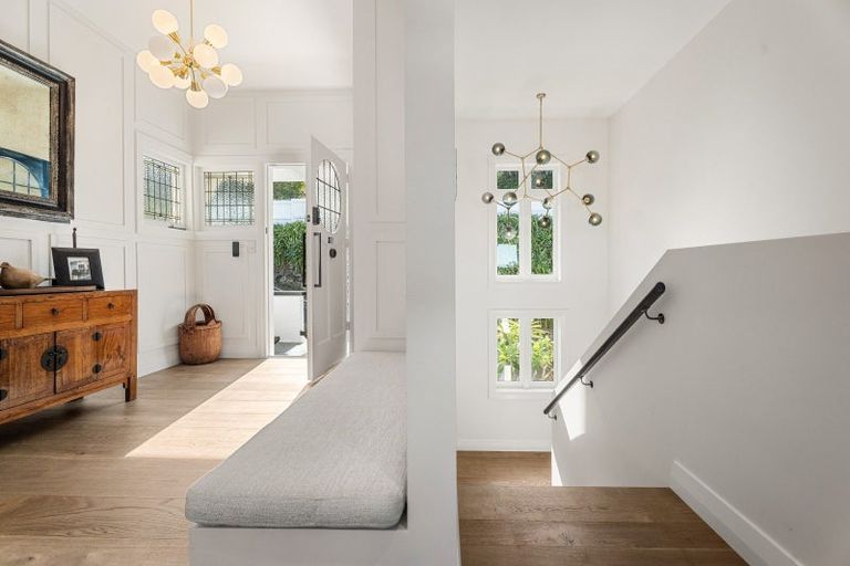 Photo of property in 19 Kerr Street, Devonport, Auckland, 0624