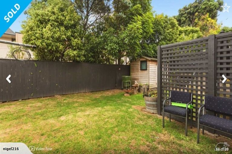 Photo of property in 10/35 Mana Esplanade, Paremata, Porirua, 5026