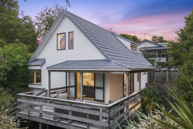 Photo of property in 47h Ambler Avenue, Glen Eden, Auckland, 0602