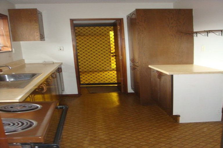 Photo of property in 43a Oakhampton Street, Hornby, Christchurch, 8042