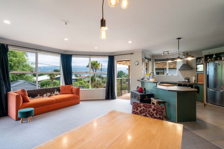 Photo of property in 33 Seaton Road, Portobello, Dunedin, 9014