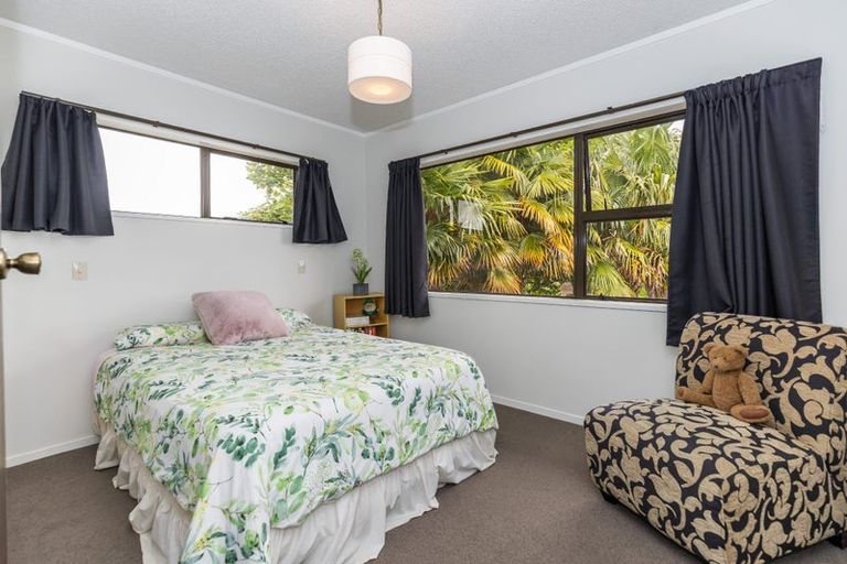 Photo of property in 27 Russleigh Drive, Dinsdale, Hamilton, 3204