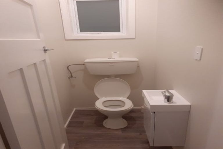 Photo of property in 7 Sinclair Grove, Naenae, Lower Hutt, 5011