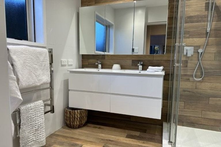 Photo of property in 14b Fourth Avenue, Tauranga, 3110