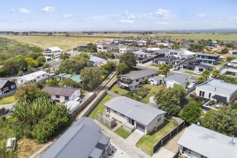 Photo of property in 1321c Papamoa Beach Road, Papamoa Beach, Papamoa, 3118