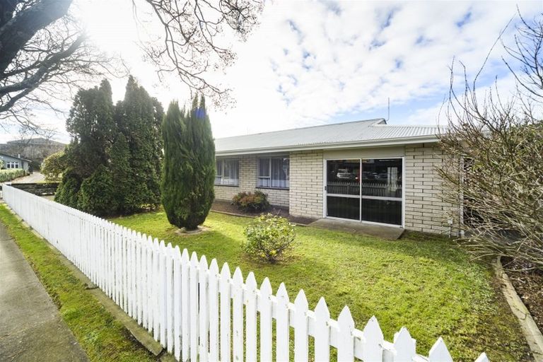 Photo of property in 166 Limbrick Street, Terrace End, Palmerston North, 4410