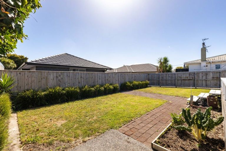Photo of property in 251 Huatoki Street, Upper Vogeltown, New Plymouth, 4310