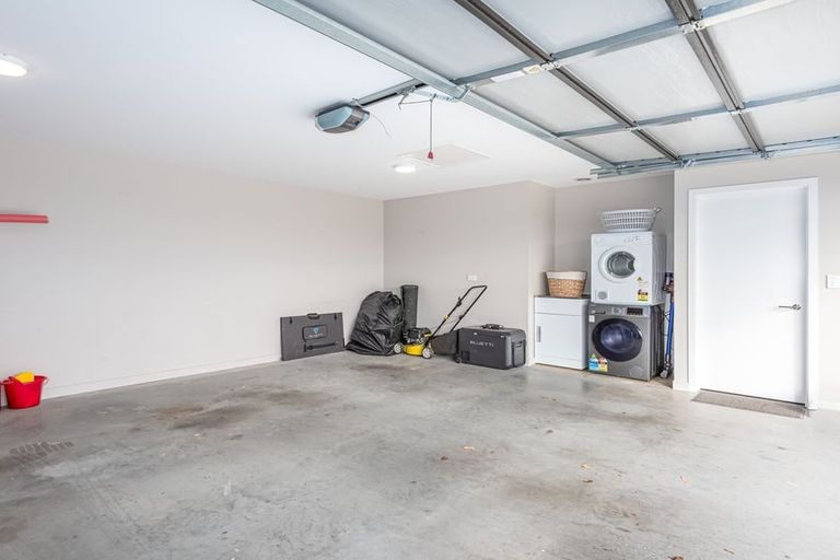 Photo of property in 19 Helen Place, Halswell, Christchurch, 8025