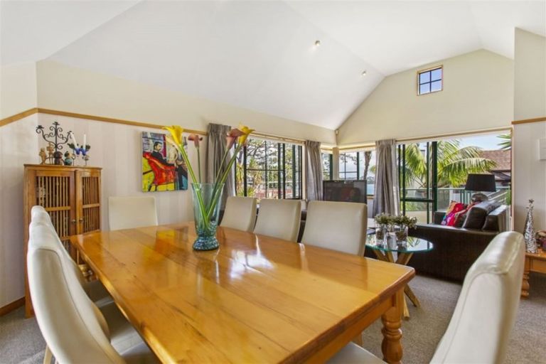 Photo of property in 45b Takutai Avenue, Half Moon Bay, Auckland, 2012