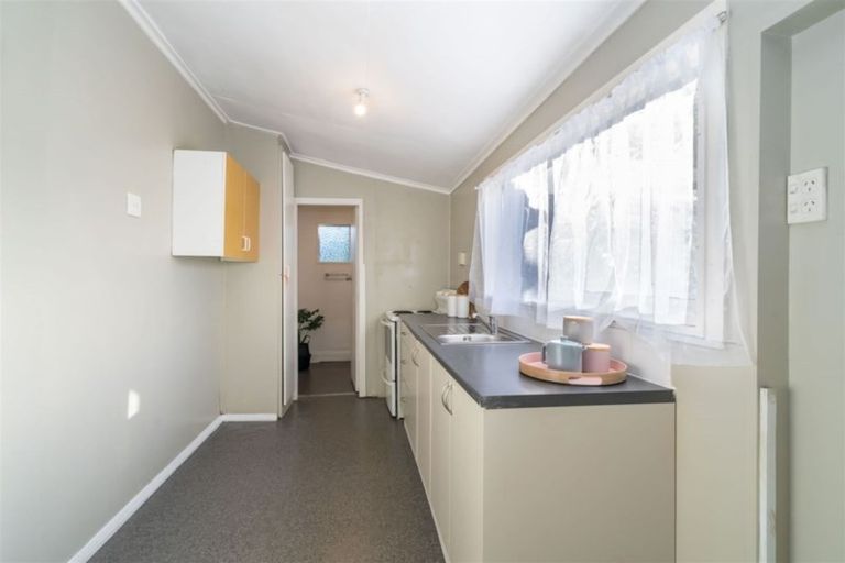 Photo of property in 12 Osmond Street, South Dunedin, Dunedin, 9012