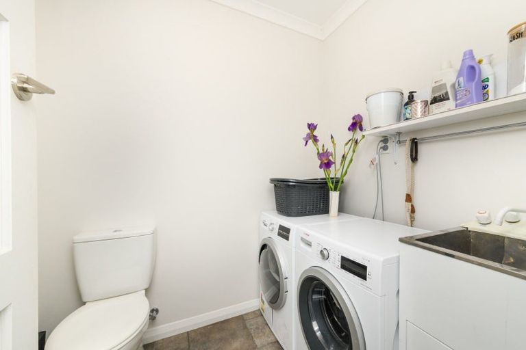 Photo of property in 20 Epsom Road, Hokowhitu, Palmerston North, 4410