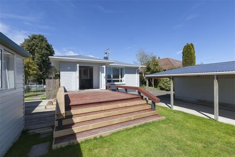 Photo of property in 67 Ngaio Road, Waikanae, 5036