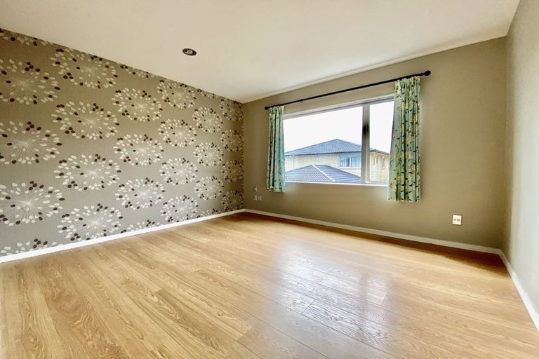 Photo of property in 65 Kerrykeel Drive, Flat Bush, Auckland, 2019