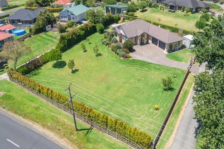 Photo of property in 137 Colombo Road, Waiuku, 2123
