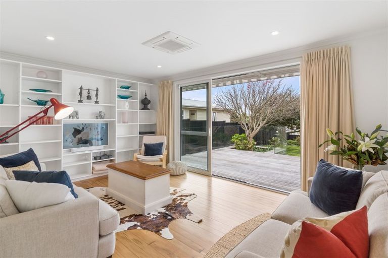 Photo of property in 85 Wharf Road, Te Atatu Peninsula, Auckland, 0610
