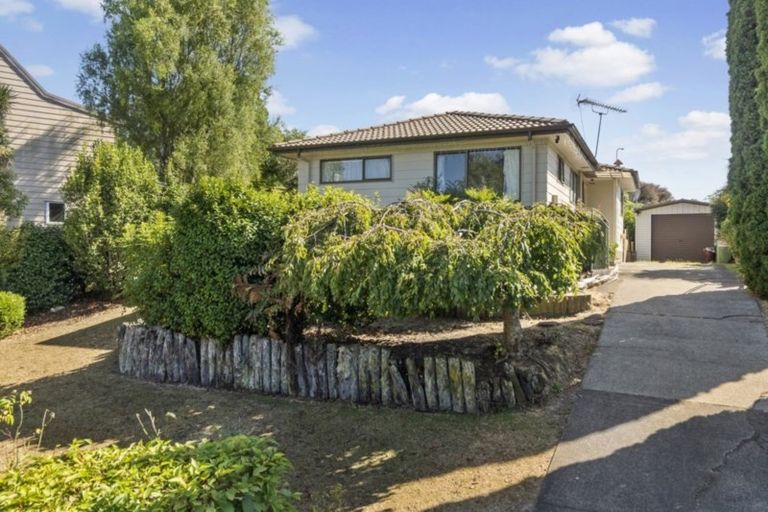 Photo of property in 5 Homestead Place, Glenview, Hamilton, 3206