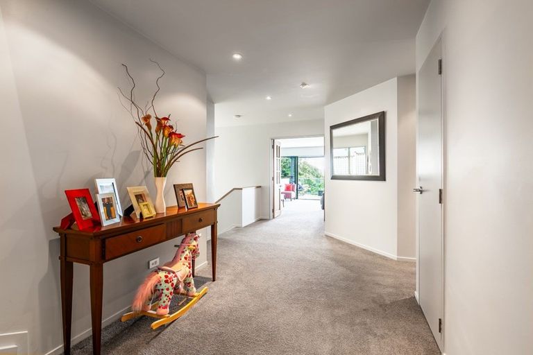 Photo of property in 40 Vipond Road, Stanmore Bay, Whangaparaoa, 0932